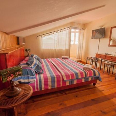 Hotel Posada Los Delfines Бокас дел Торо Екстериор снимка