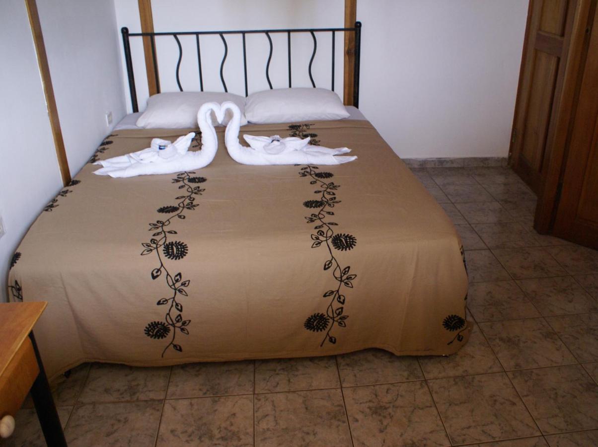 Hotel Posada Los Delfines Бокас дел Торо Екстериор снимка
